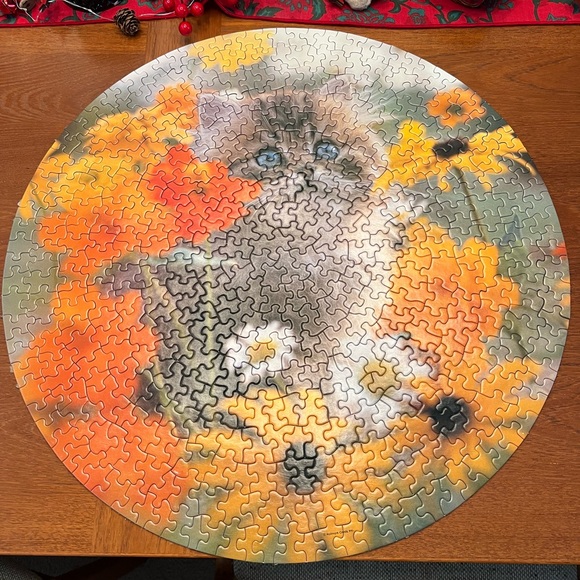 70s Springbok Hallmark Circular Puzzle “Sitting Pretty” - Picture 2 of 5